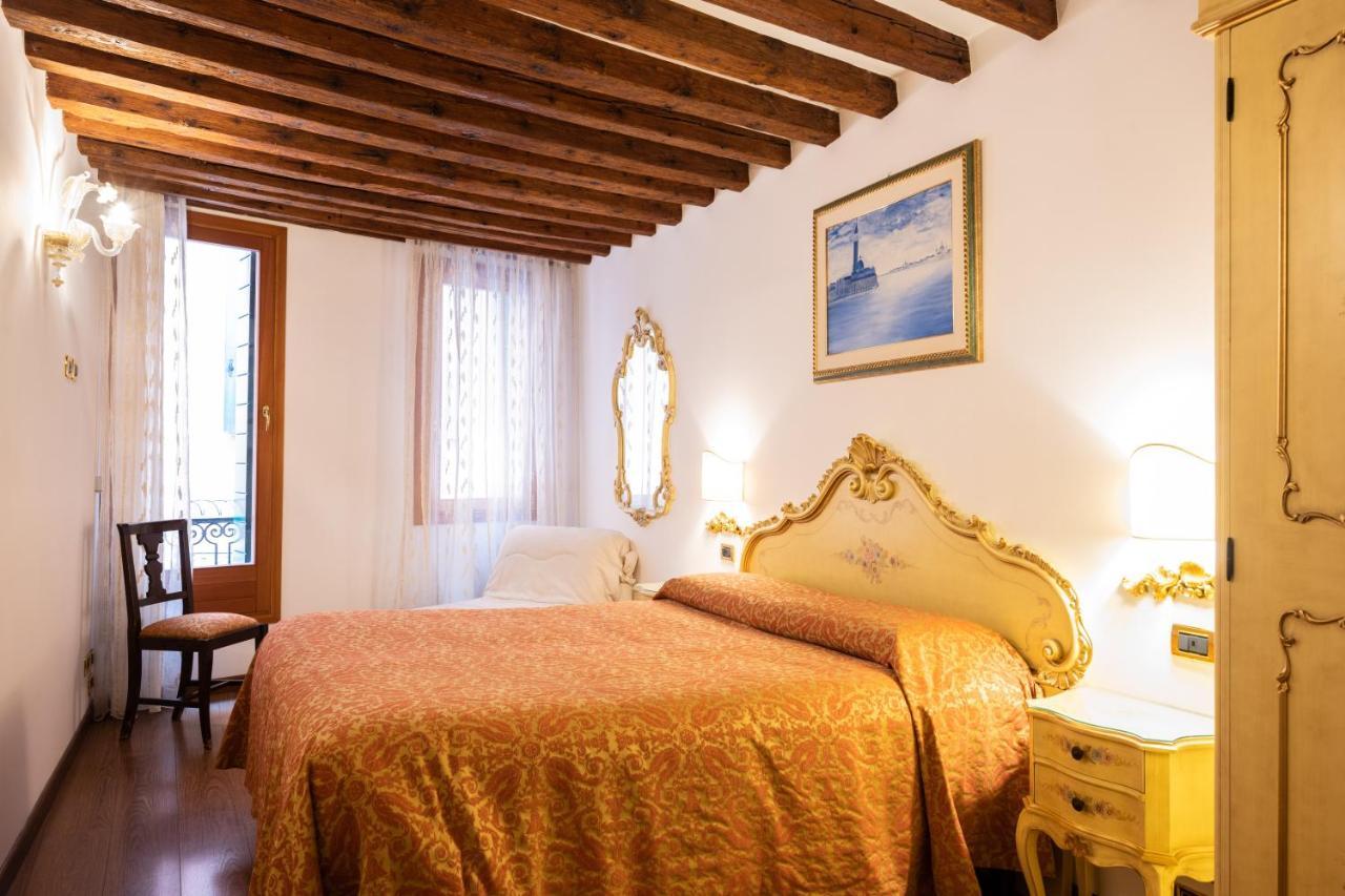 Ca' Pinelli Venedig